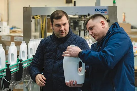 Нэфис косметикс казань. Генеральный директор нэфис косметикс казань. генеральный директор нэфис косметикс нуреев. генеральный директор нэфис косметикс казань 2025. рустем нуриев нэфис косметикс.