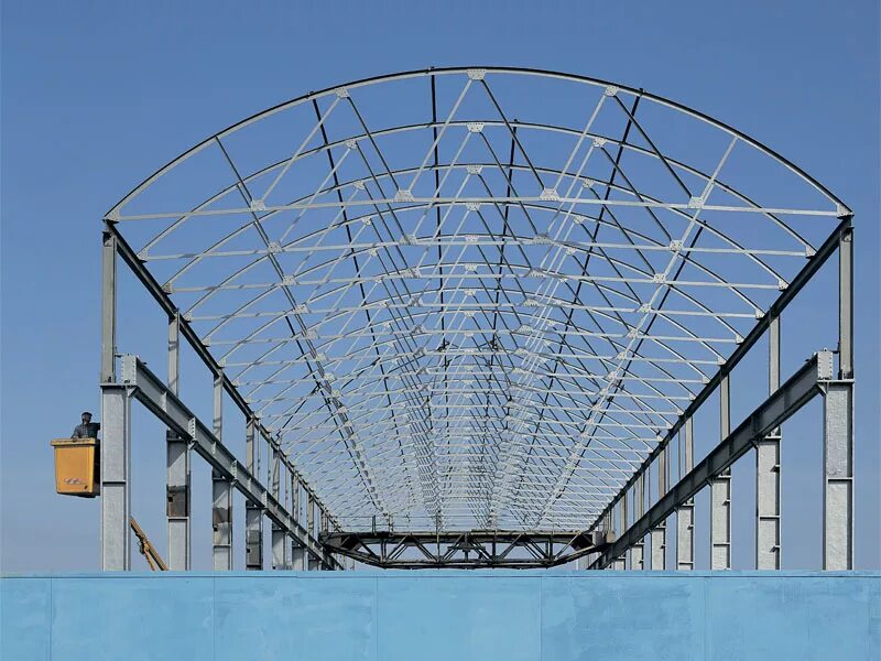 Фронтальные и консольные стеллажи. Люкс подсистема. Пространственные конструкции. Перекрытие из лстк профиля чертеж. Работа металлические системы.