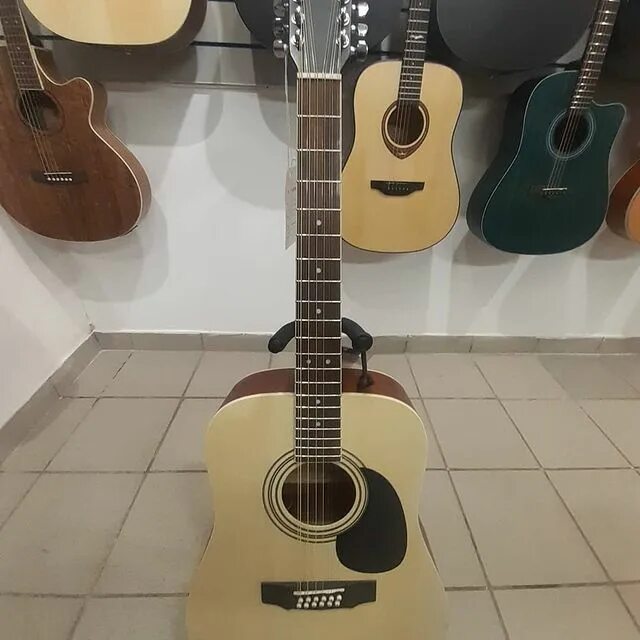 Гитарная лавка ул. Guitar lavka г. Гитарная лавка брянск. Гитарная лавка брянск. Магазин музыки брянск.