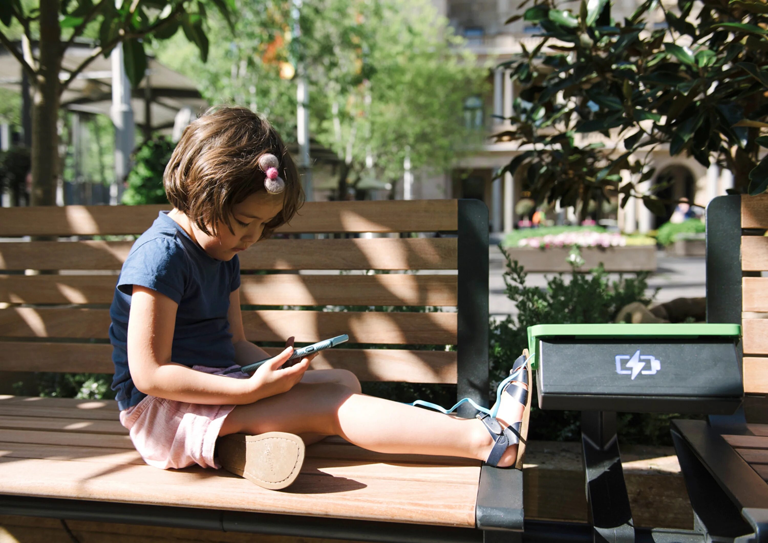 Девочка последней парты напиши. Park Bench Ультрабетон. Iсosaeder Bench in Park. Gabby Joseph Bench. Парта Смарти.