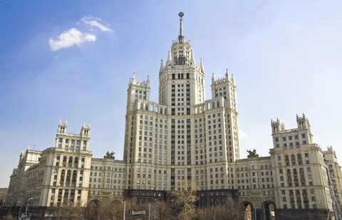 Москва слезам не верит высотка