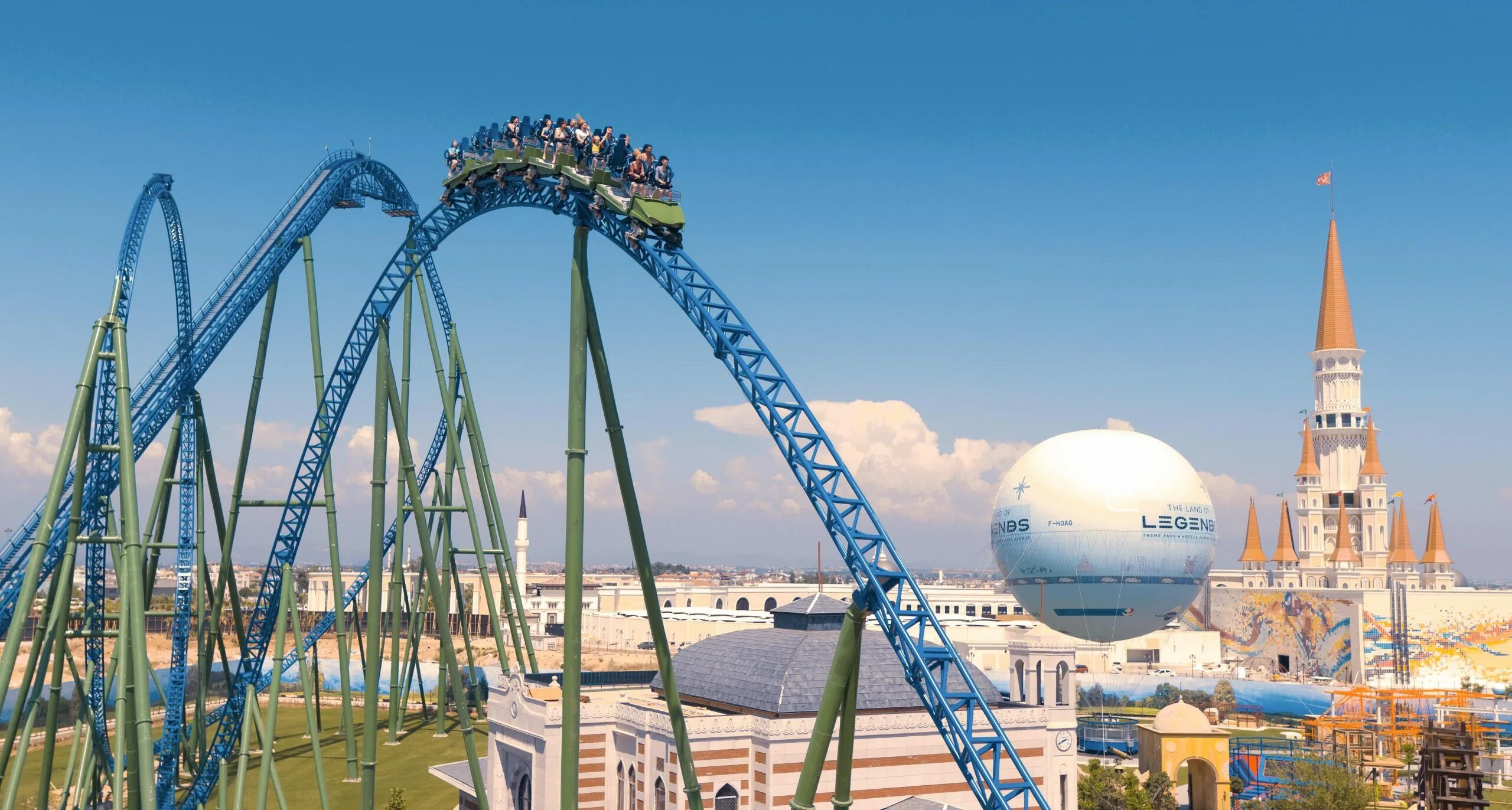 Аквапарк легенда турция белек. The legend of legends турция парк. Land of legends турция hyper coaster. Диснейленд в турции белек. Парк в турции land of legends.