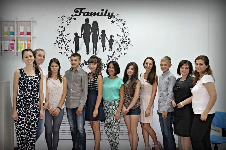 людмила починская сильфида серпухов. балетная студия сильфида серпухов. Kobyakova studio серпухов. спектакль женское счастье. эстрадная студия премьер чебоксары.