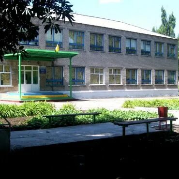 Очеретино донецкая сегодня. Очеретино донецкая обл. село очеретино. поселок очеретино донецкая область.