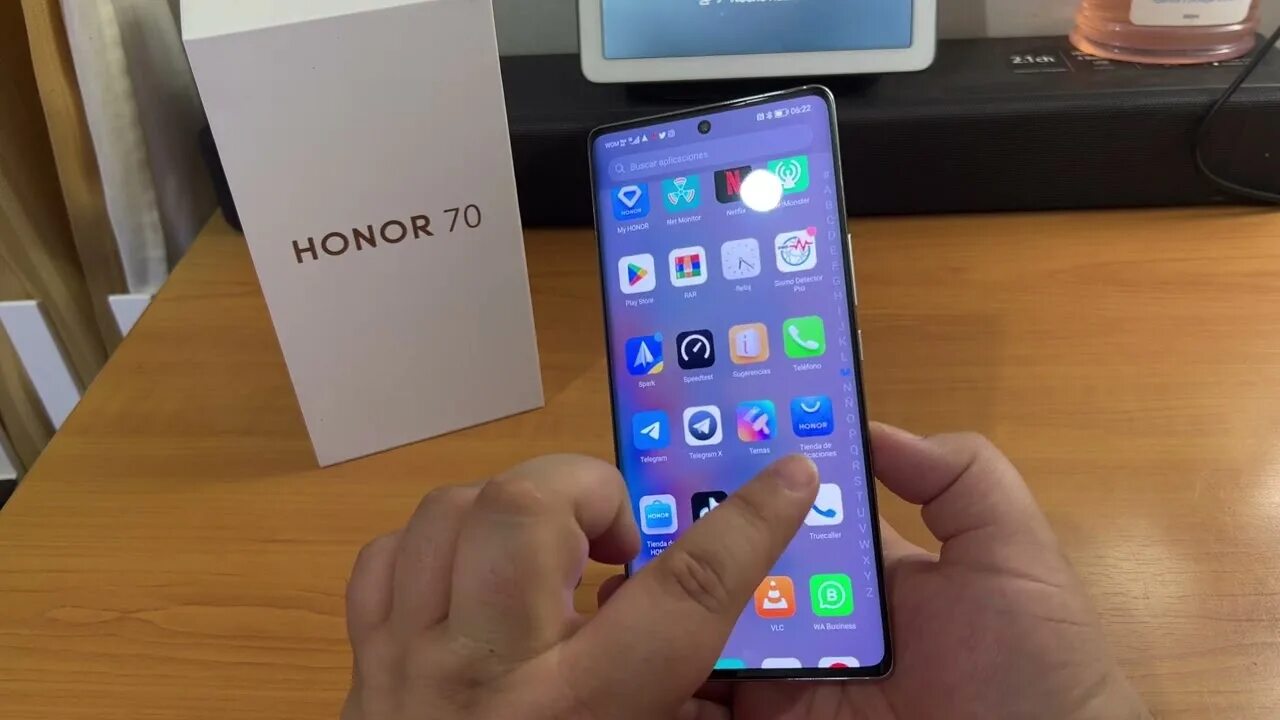 Honor 70 8. Хонор 70 se. Huawei honor 70. Новый смартфон с четырьмя камерами. Хонор 70.