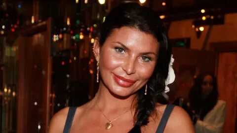 Шұлықтардағы Лиза Дел Сьерраның қос ену порносын қараңыз