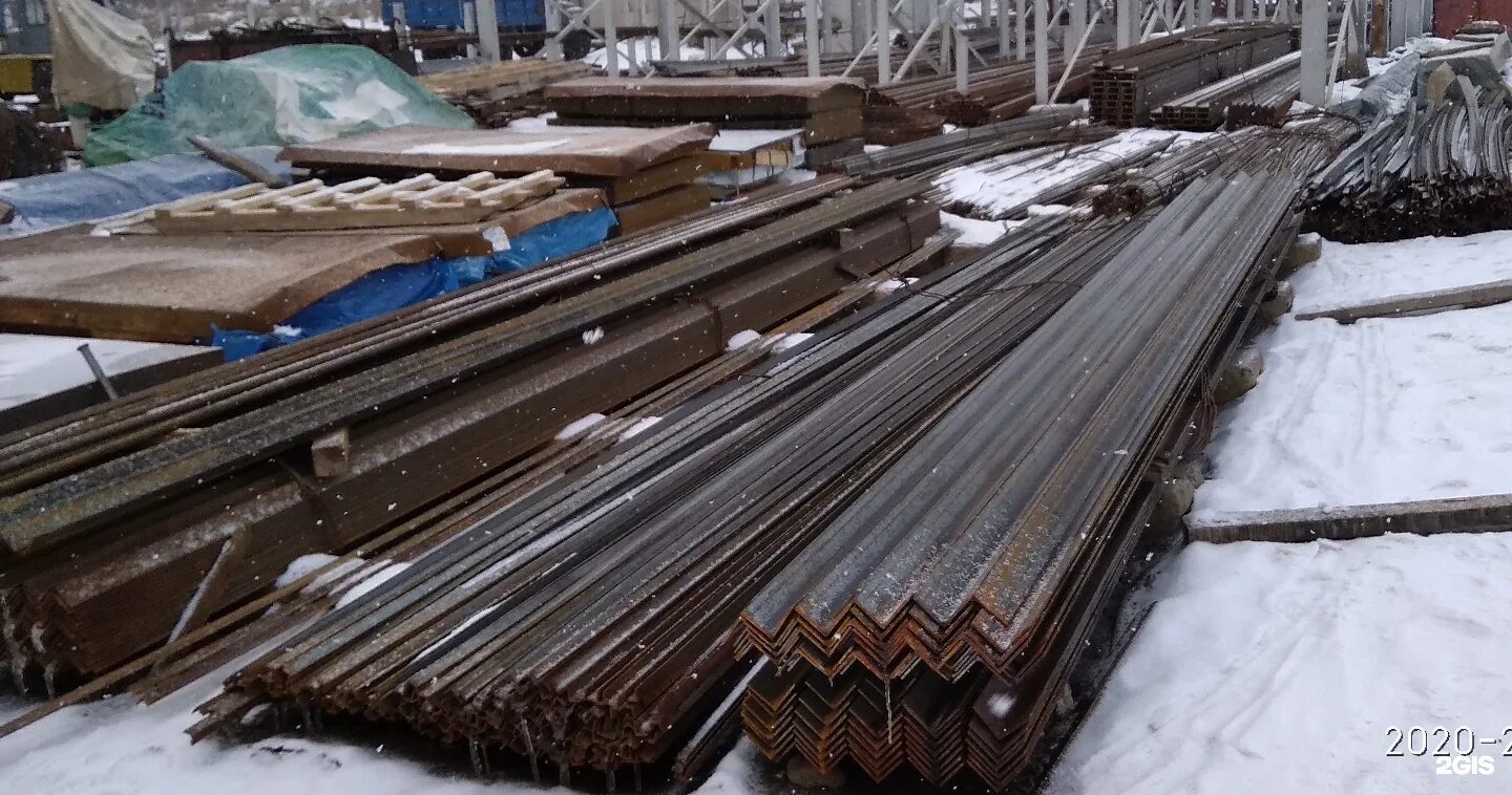 Металлопрокат красноярск. Подставки для металла на металлобазах. металлобаза красноярск. металлобаза вторчермет. бирский тракт металлобаза.