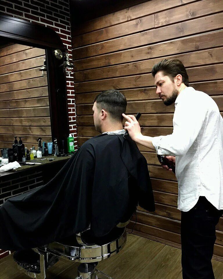 Олдбой оптиков. Таня oldboy барбер селигерская. Олдбой барбершоп москва. Барбершоп олдбой санкт-петербург. Барбершоп спб жемчужная плаза.