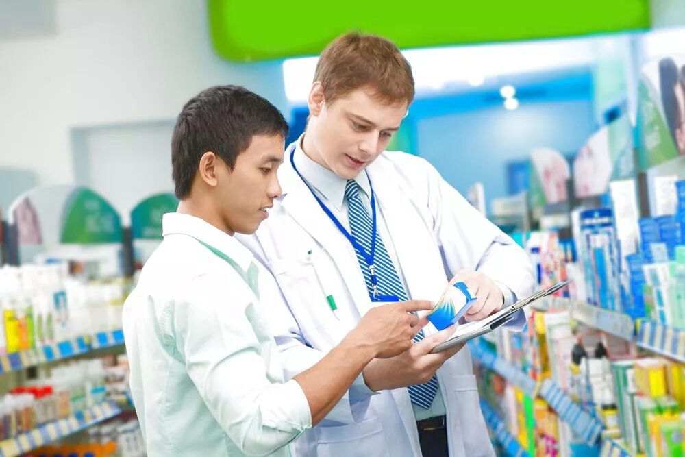 Запуск оргтехники в аптеке. Техник в аптеку работа. Менеджер аптеки. Фармацевт модель. День фармацевтического работника в россии 19 мая.