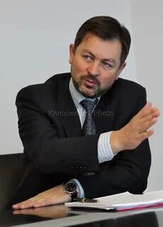 Руководитель е