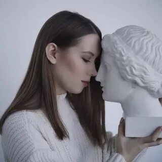 Eve white
