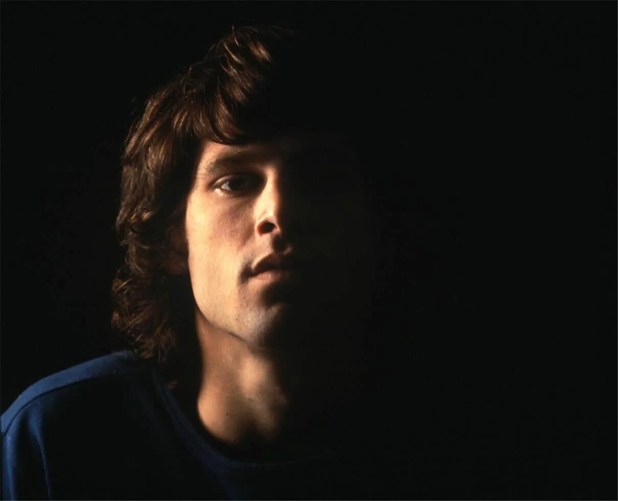 Джим моррисон википедия. Джим Моррисон. Джим Моррисон фото. Jim Morrison 1971. The Doors Джим Моррисон.