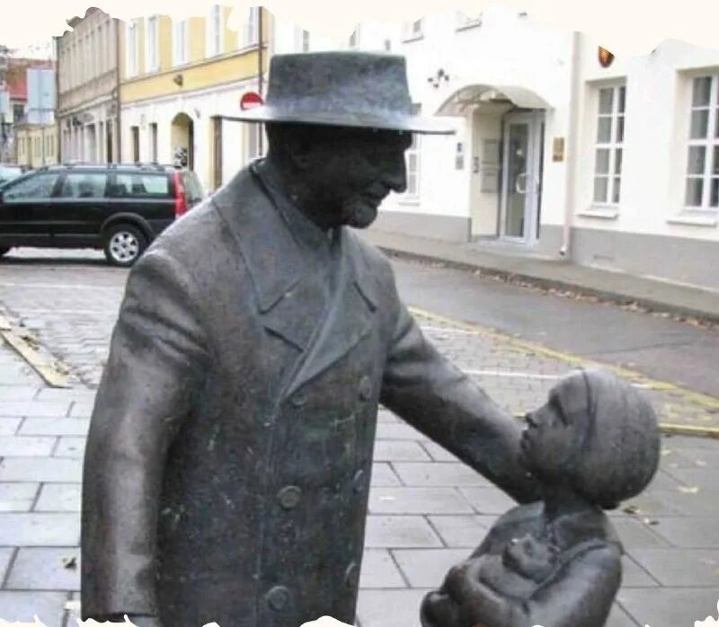 доктор цемах шабад. шабад доктор айболит. прототип доктора айболита. памятник доктору шабаду. цемах шабад прототип доктора айболита.