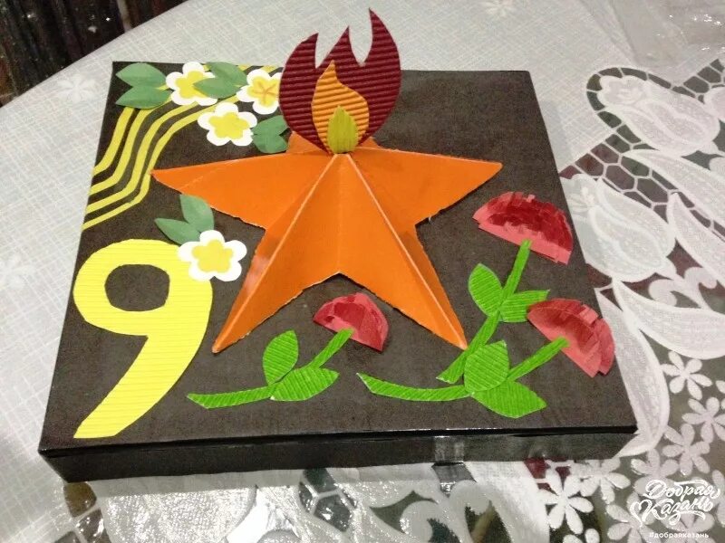 Выставка поделок военной техники. Подтелка в садик на 23февраля. Поделки на 23 февраля. Поделки военной техники. Поделка к 9 мая в садик танк.