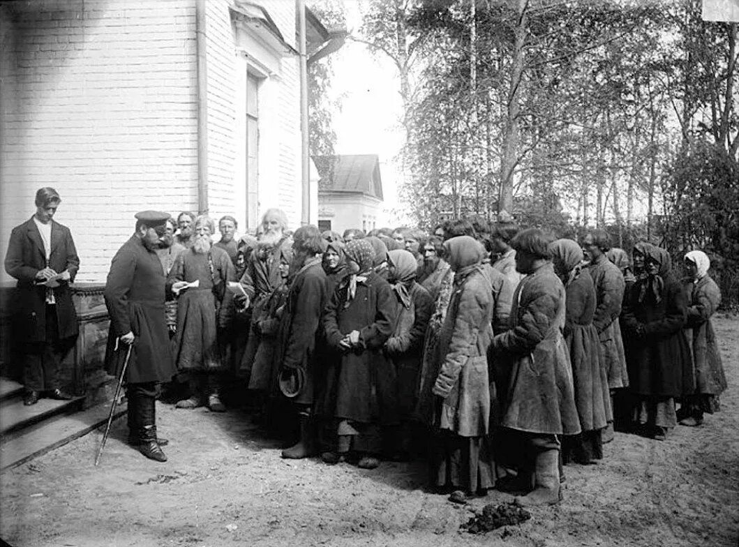 Городской начальник в дореволюционной. Земский начальник Россия 1900 годы. Голодный год в Нижегородской губернии 1891-1892. Голод Лукояновский уезд 1891 Короленко.