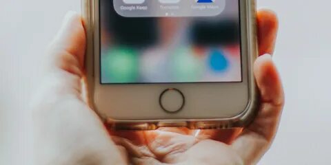 Айфон не реагирует на прикосновения к экрану