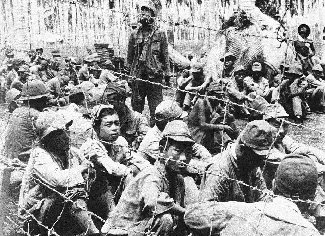 Бой в плену. Битва за Гуадалканал 1942. Япония во второй мировой войне. 1945 Японские военнопленные. Пленные японцы Квантунской армии.