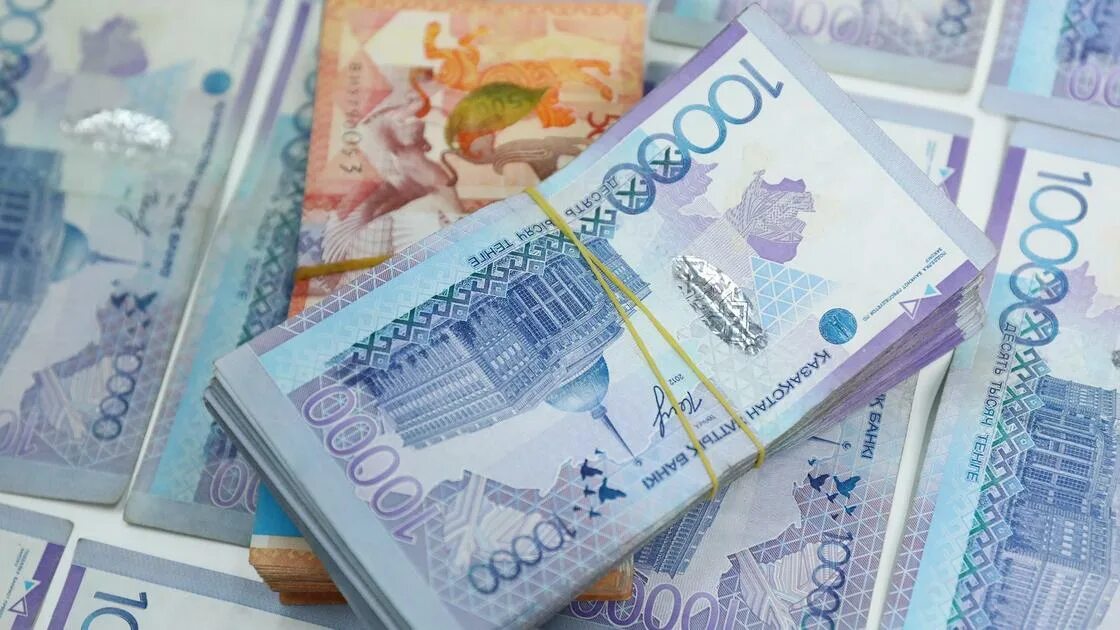 80 тысяч тенге в рублях. Миллион тенге. 1000000 тенге. тенге выиграл. 500000 тенге.