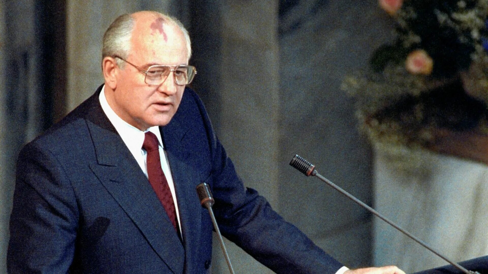 Горбачев 1990.