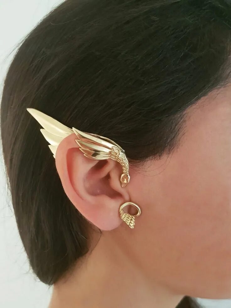 Gold ear. Gold ear. Моносерьга кафф. Серьги клаймберы золотые 585. Gold ear.