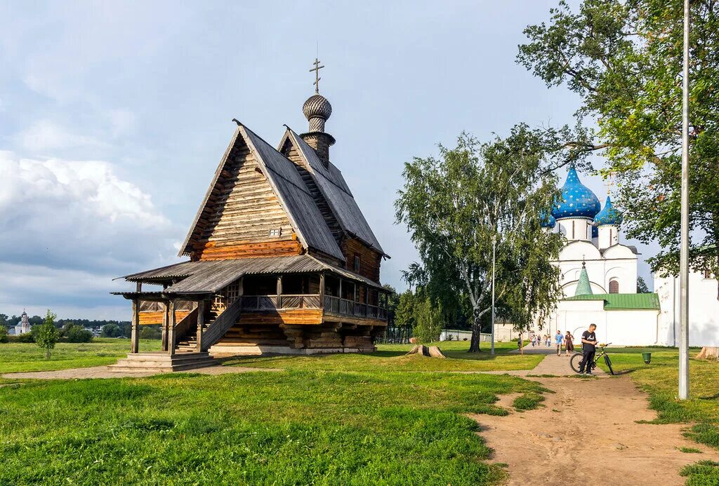 Музей деревянного зодчества название. Музей деревянного зодчества в Суздале. Музей деревянного зодчества в Суздале Церковь. Музей деревянного зодчества в Суздале Владимирская область. Суздаль достопримечательности музей деревянного зодчества.