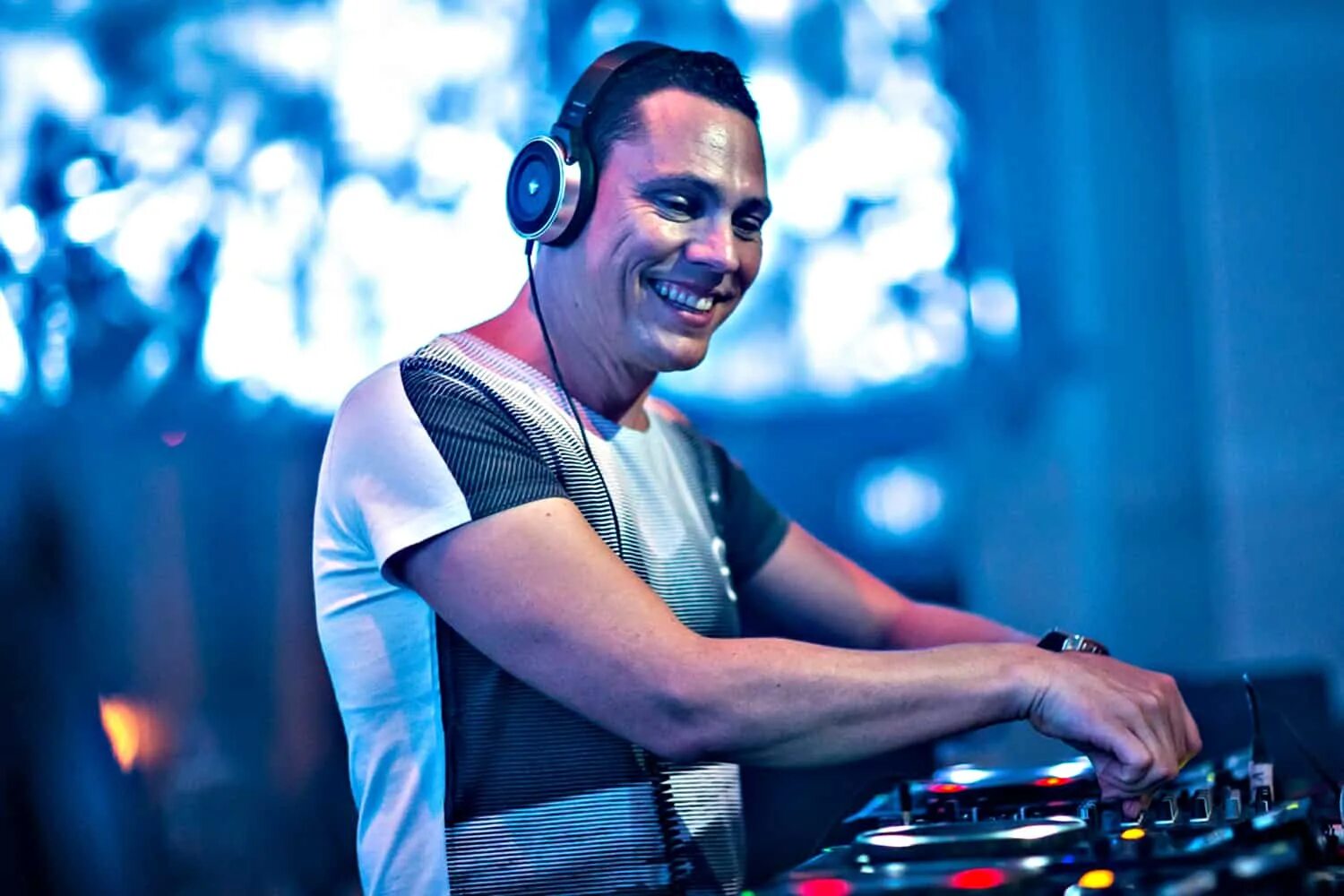 Tiesto. Джей Тиесто. DJ Tiësto. DJ Tiesto 2020. Мировые дж