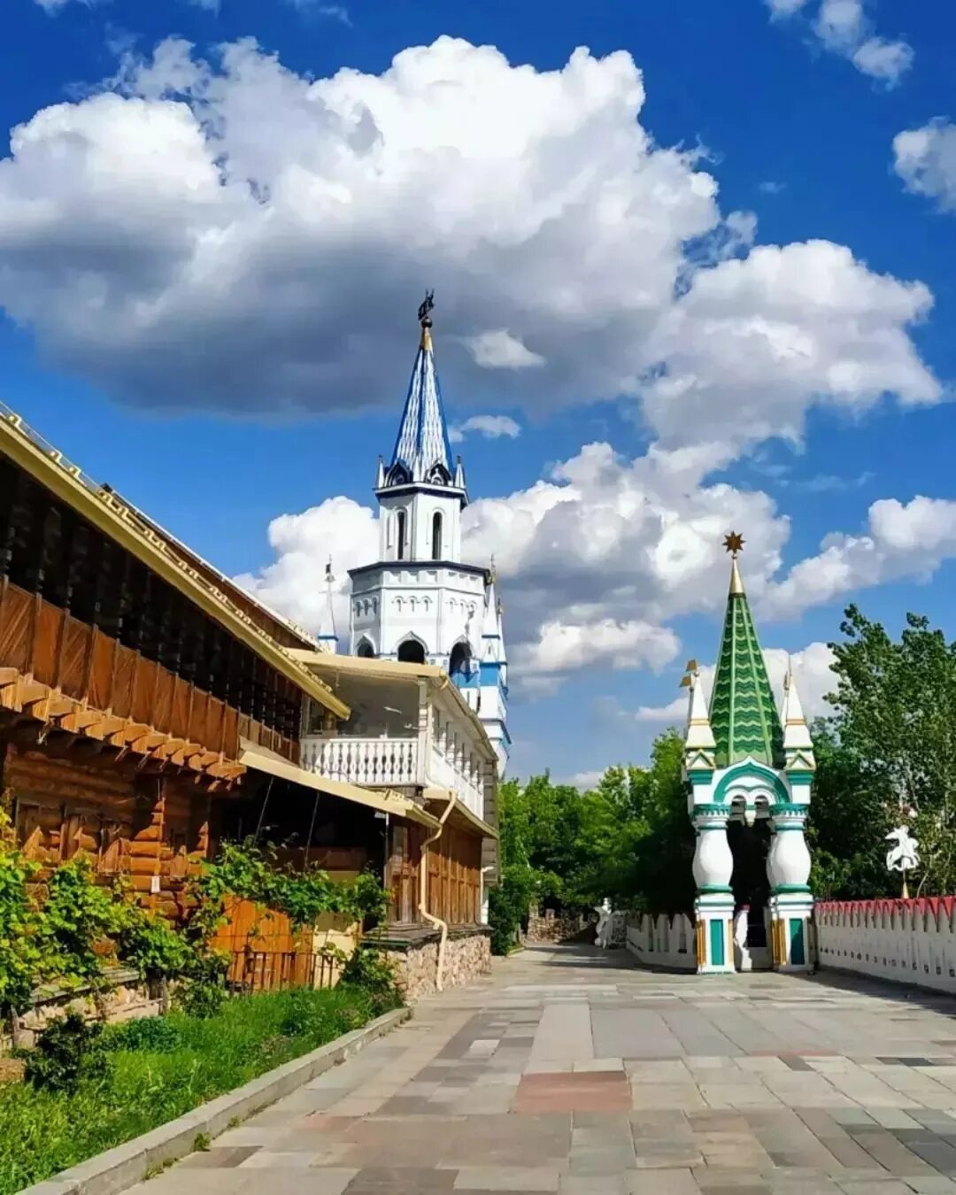 Измайловский кремль мероприятия. Кремль в Измайлово. Измайловский Кремль Москва. Измайловский Кремль фото. Измайловский Кремль фотосессия.