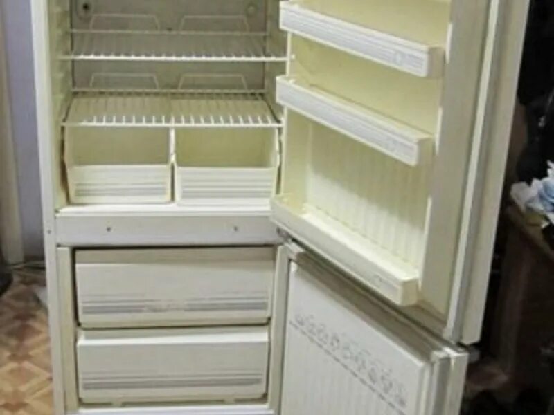 Кирпичный завод рабочий. Авито рабочие тула. Требуется уборщица подработка. Авито рабочие тула. Промышленная.