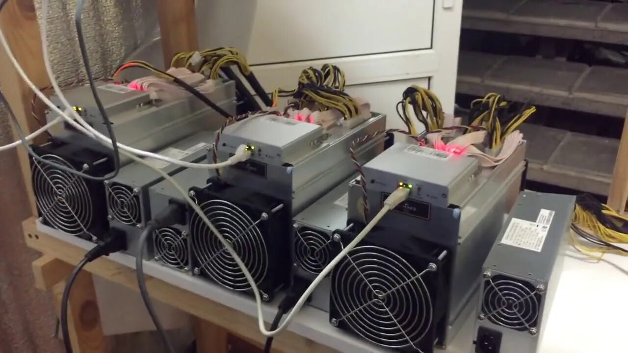 КУПИТЬ и настроить майнер от Bitmain Atnminer S9, L3+, - YouTube