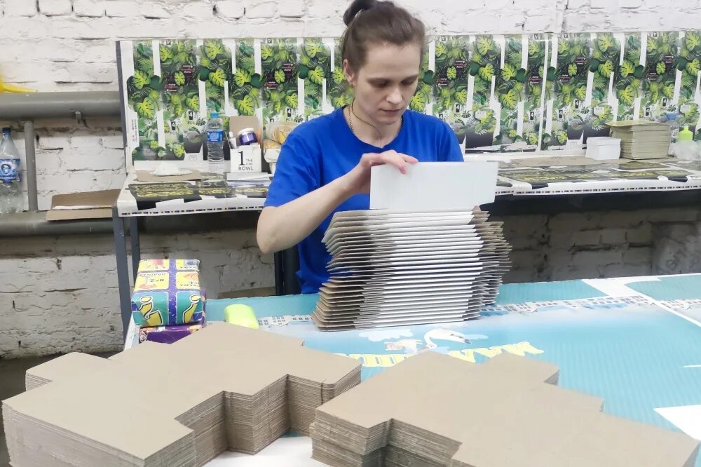Нижегородский гофрокартонный завод гофроагрегат. Нижегородский гофрокартонный завод гофроагрегат. Фабрика по производству картона. Гофротара родники. Нижегородский гофрокартонный завод.