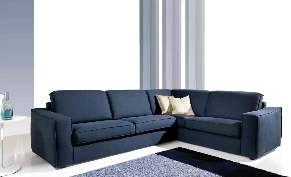 Диван угловой синего цвета. Диван синего цвета. Диван угловой синий. Синий велюровый диван. Синий диван в интерьере.
