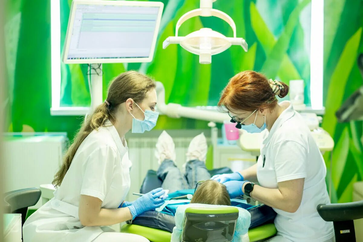 Зубы стоматология. Зубы стоматология. Вылечить зубы москве. Терапия стоматология. Красивые зубы.