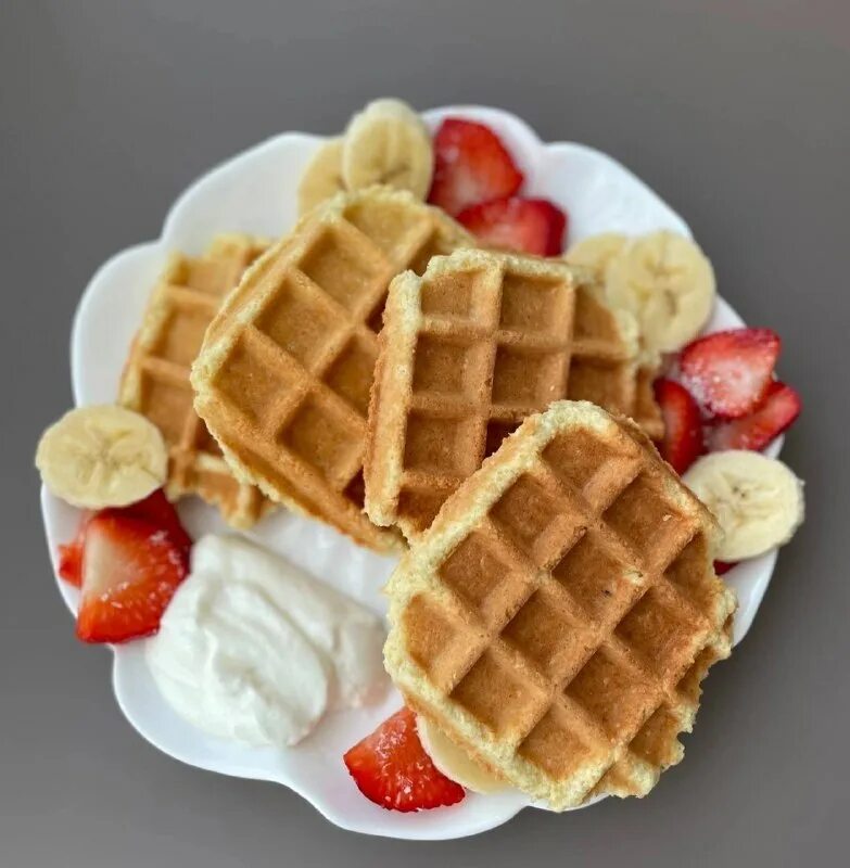 миндальные вафли в вафельнице. миндальные вафли в вафельнице. миндальные вафли в вафельнице. бельгийские вафли. рецепт вафель без муки.