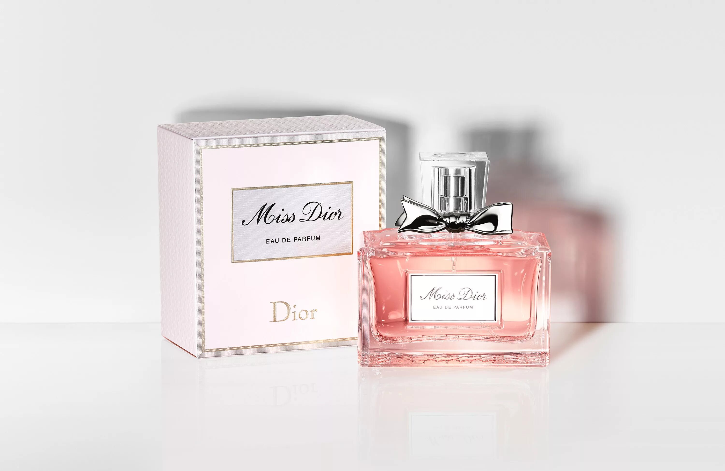 Christian Dior Miss Dior Eau de Parfum. Miss Dior Eau de Parfum (2017) Christian Dior. Christian Dior Miss Dior EDP, 100 ml. Christian Dior Miss Dior 50ml EDP. Мисс диор розовые