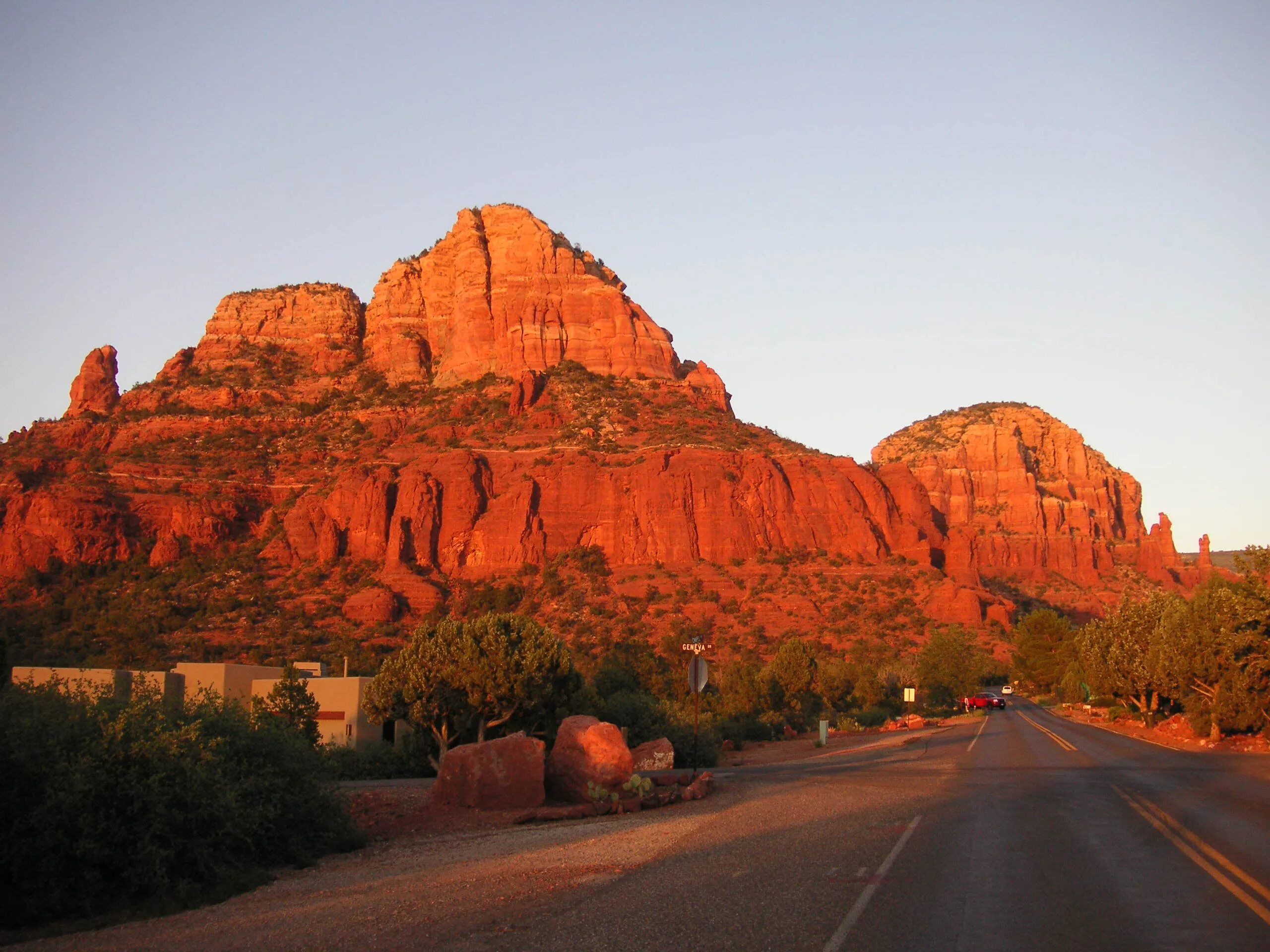 Ред рок город. Седона штат Аризона. Седона (Sedona), штат Аризона. «Scenic Road» штат Аризона. Горы Седона, Аризона, США.