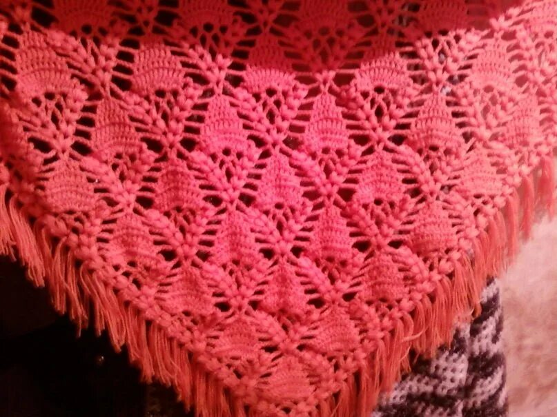 Светлана берсанова бактус крючком. Уроки вязания шалей крючком. Уроки вязания шалей крючком. Уроки вязания шалей крючком. Схема вязания косынки крючком для начинающих.