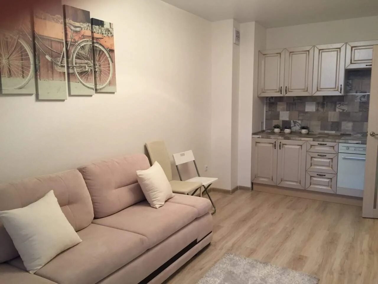 студия инстеп. инстеп евродвушка курск. шоу-рума. плевицкая отделка. кухни плевицкая евродвушка.