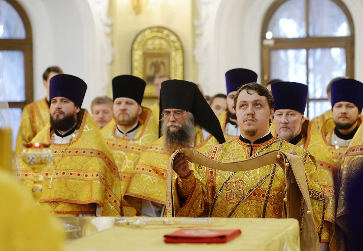 служба в михайловском соборе ижевск