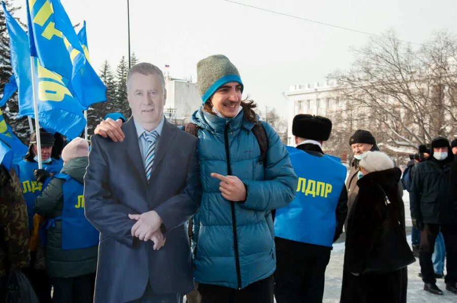 Митинг в барнауле. Митинги в Барнауле 2022. Несанкционированный митинг в Барнауле. Митинг Навального в Барнауле.