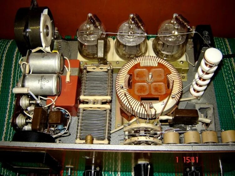 La di da обложка. Uw3di ламповый кв трансивер. Ламповый трансивер uw3di. Uw3di ламповый кв трансивер. Ламповый трансивер uw3di.