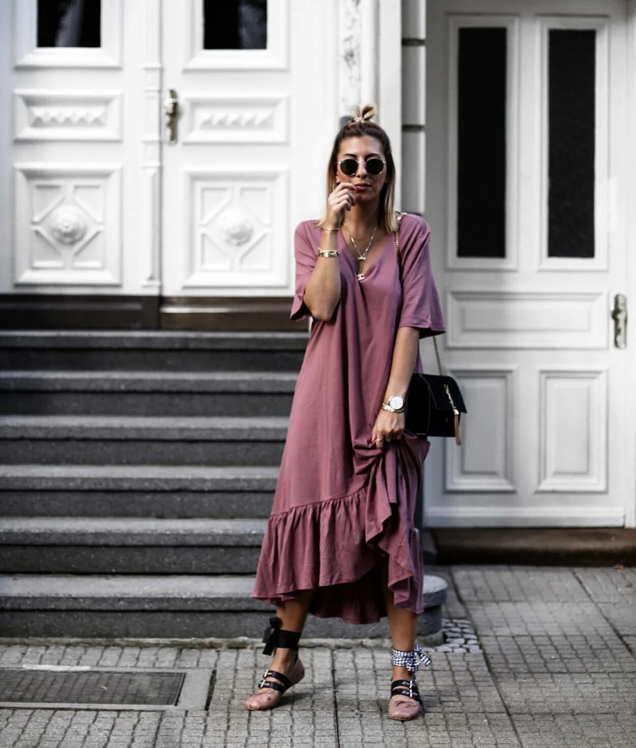 Платья оверсайз для полных. Фасоны платьев оверсайз для женщины. Модные платья оверсайз. Летняя одежда для женщин оверсайз. Платье оверсайз 2020 элис.