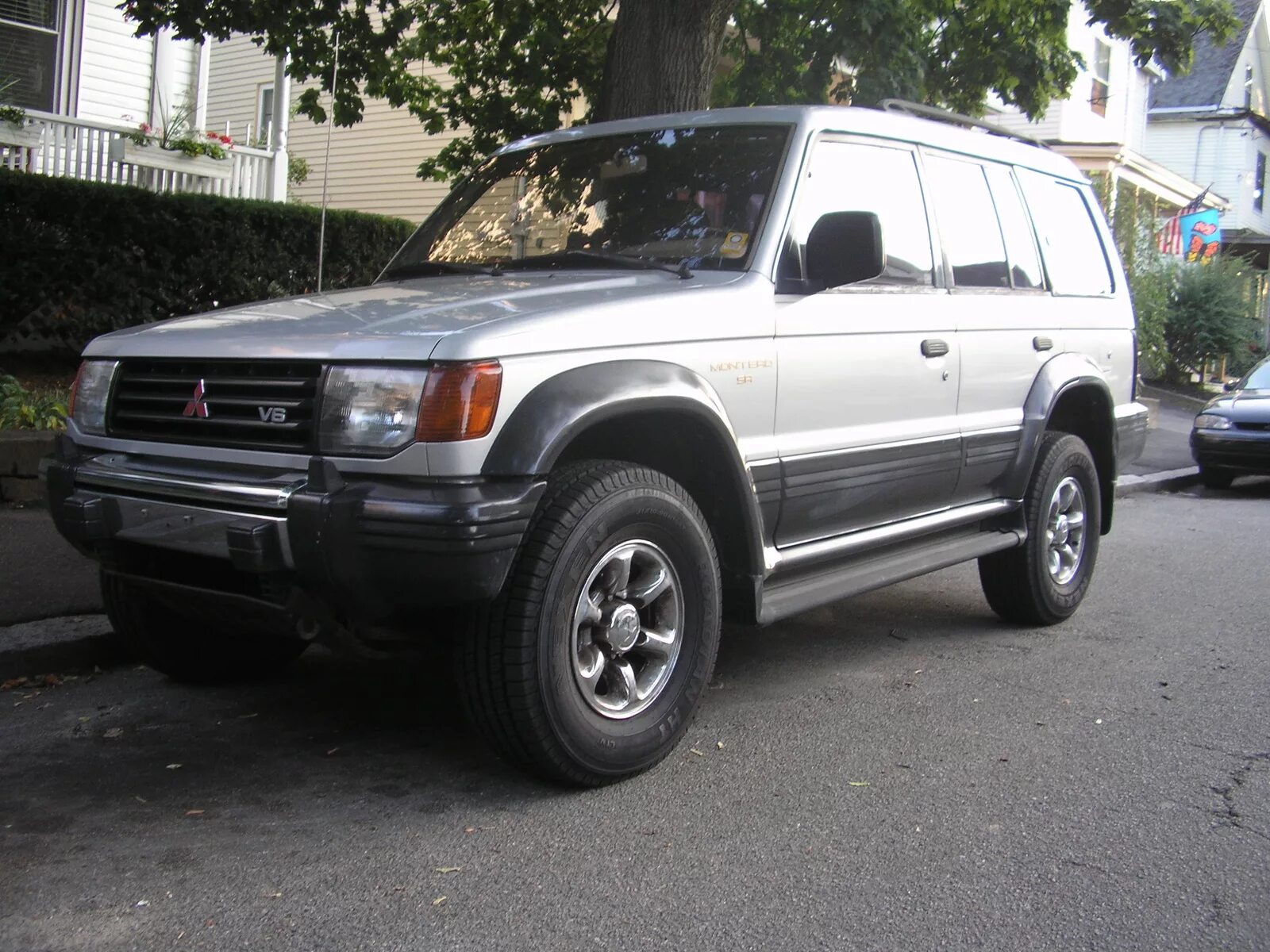 1 монтеро. Mitsubishi montero 1997. mitsubishi montero 2. митсубиси монтеро спорт 1997. mitsubishi montero sport 1997.
