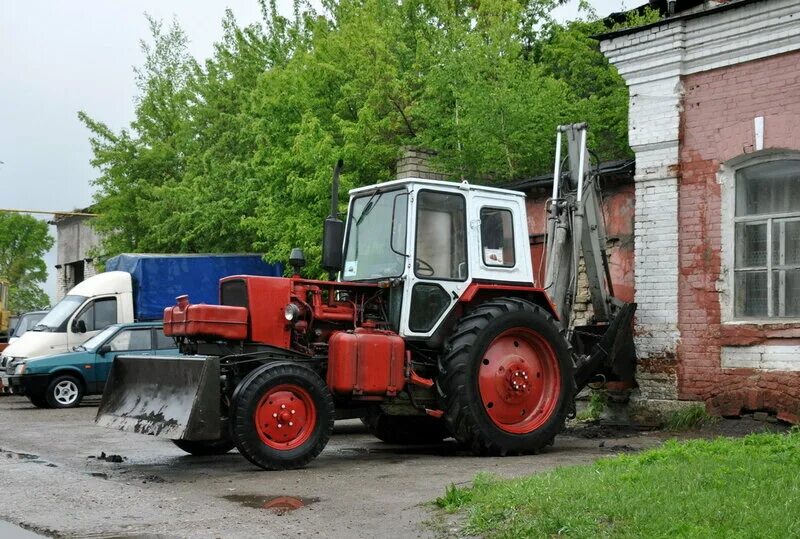 Эо 2621 купить. ЮМЗ ЭО 2621. ЭО-2621 экскаватор. Трактор ЮМЗ ЭО 2621. Трактор колесный ЭО 2621.