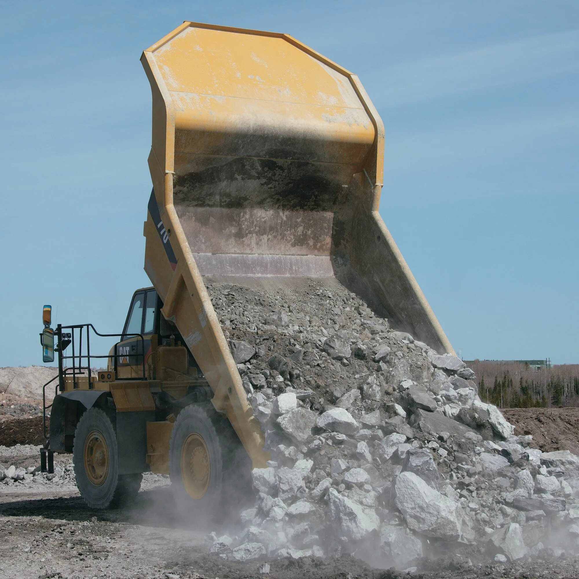 Белаз 75306. Komatsu 785-7. Карьерный кузов. Автосамосвал komatsu 730e. Карьерный самосвал комацу.