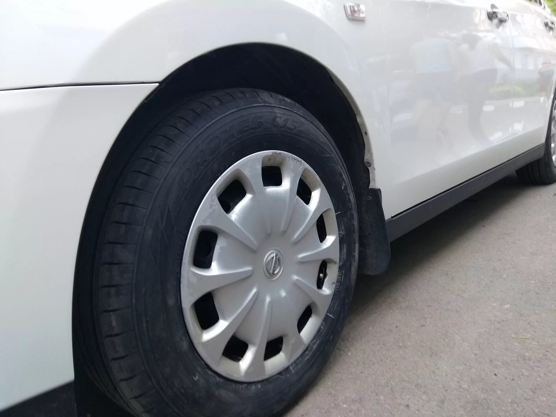 Ниссан Альмера g15 на 205 65 r15. 205/60r15 Almera g15. Ниссан Альмера g15 резина. Nissan Almera g15 205/65r15.