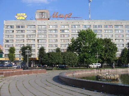 Ровно 32