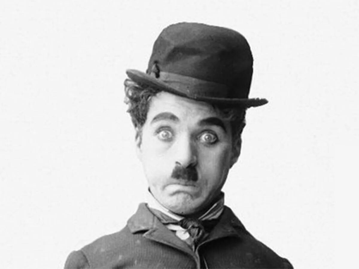 Чарли чаплин в 88 лет. Сообщение про чарли чаплина. Чарли чаплин 1920. Чаплин для презентации. Чарли чаплин актер.