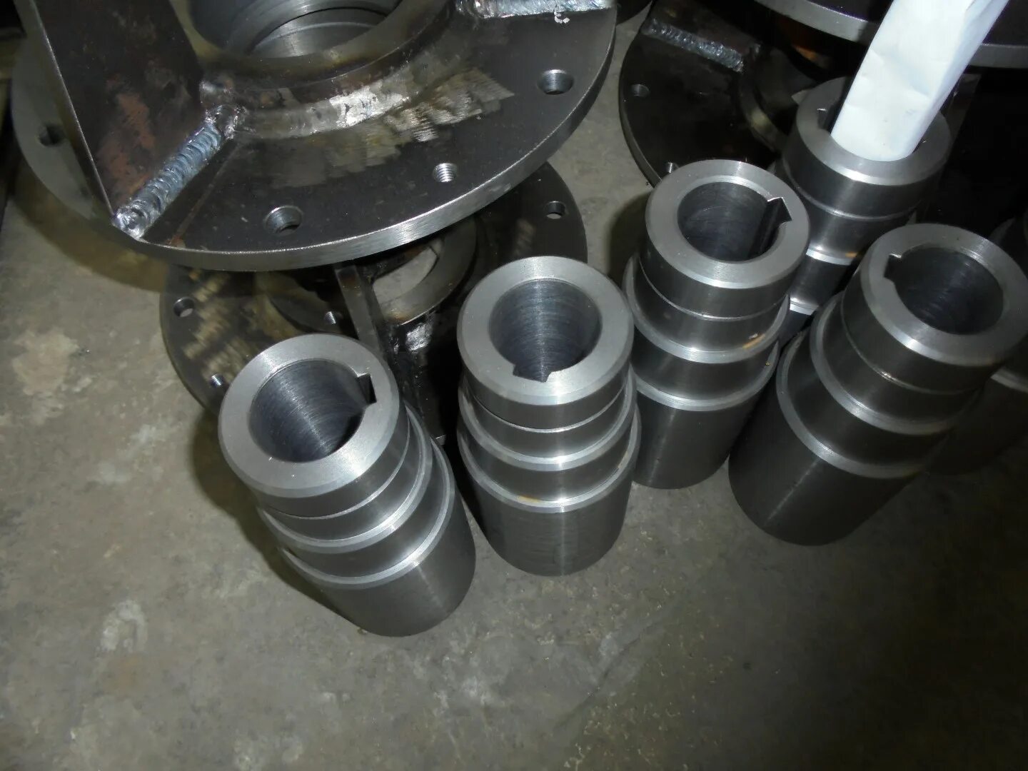 токарные работы. токарная обработка металла. токарные работы примеры. механическая обработка деталей. точение деталей.