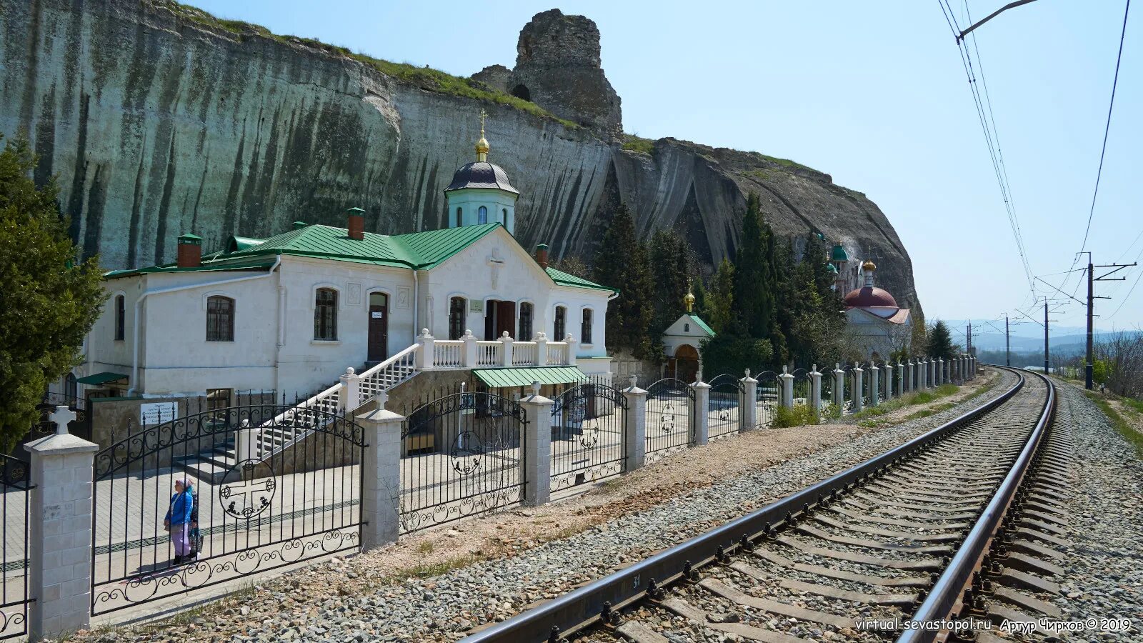 Северная инкерман. Инкерман храм крест. Инкерман Руставели. Инкерман обои. Фото здания полиции в Инкерман Севастополь.