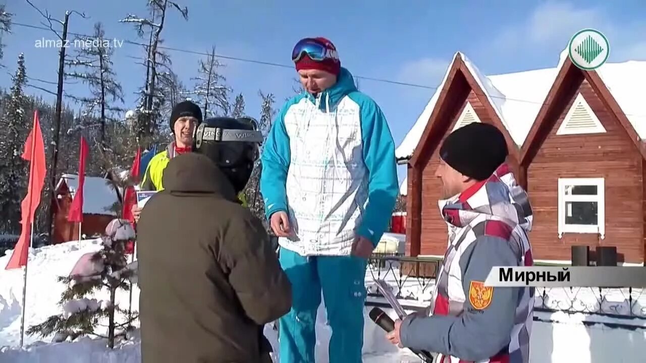 Алмазная долина мирный якутия. Поселок мирный кимберлитовая трубка. Кимберлитовая шахта мирный. Алмазная долина мирный якутия. Кимберлитовая трубка в якутии.